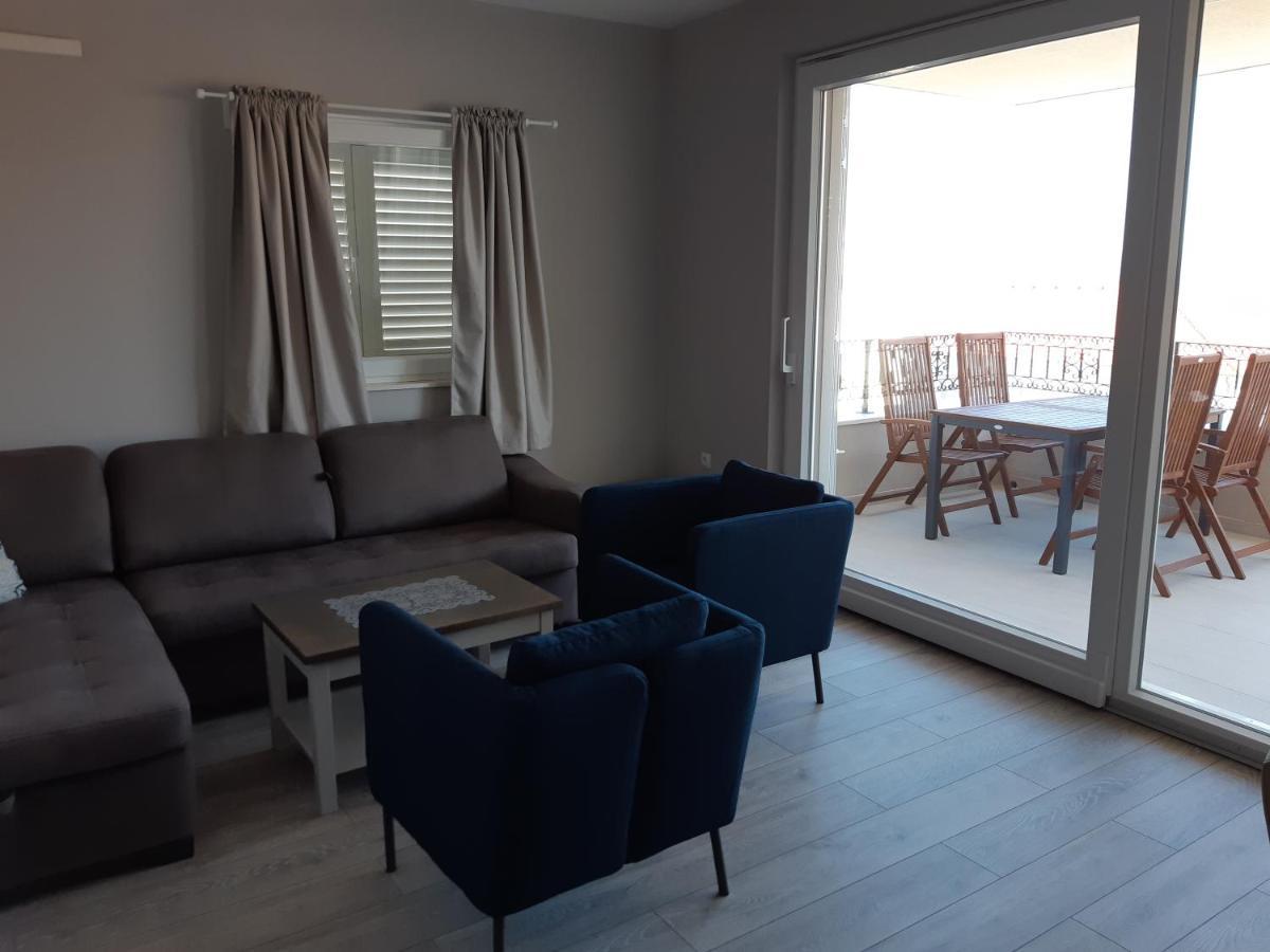 Apartment Lizzi. Trogir Exteriör bild