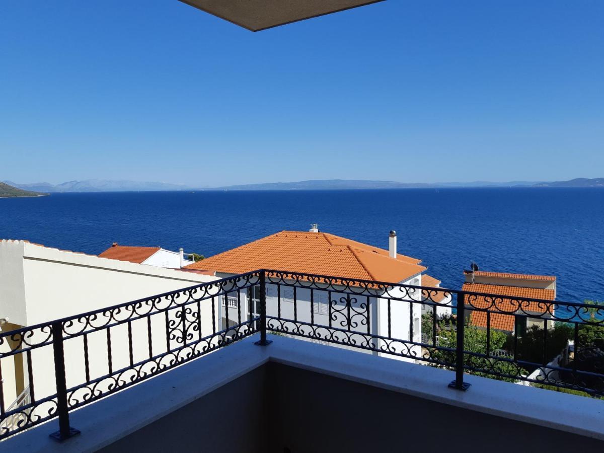 Apartment Lizzi. Trogir Exteriör bild