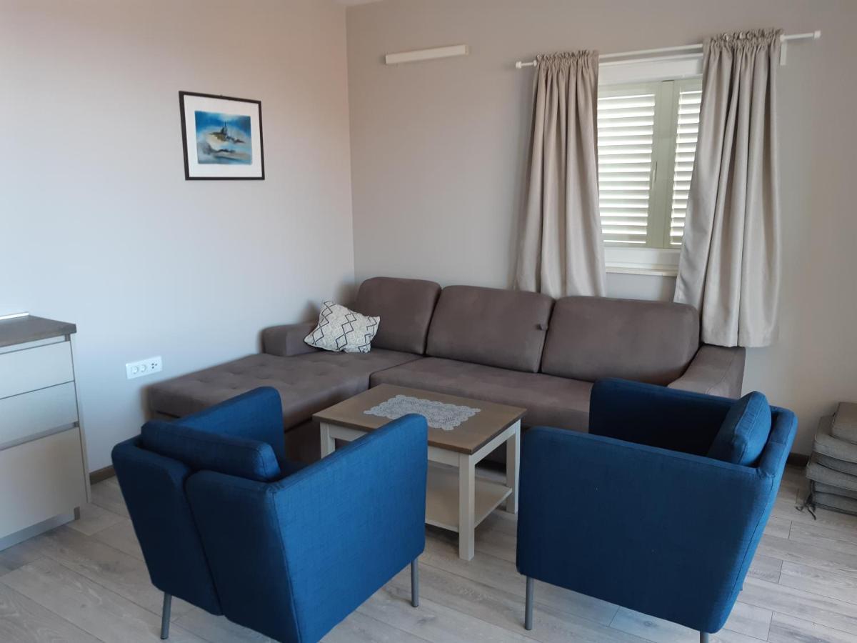 Apartment Lizzi. Trogir Exteriör bild