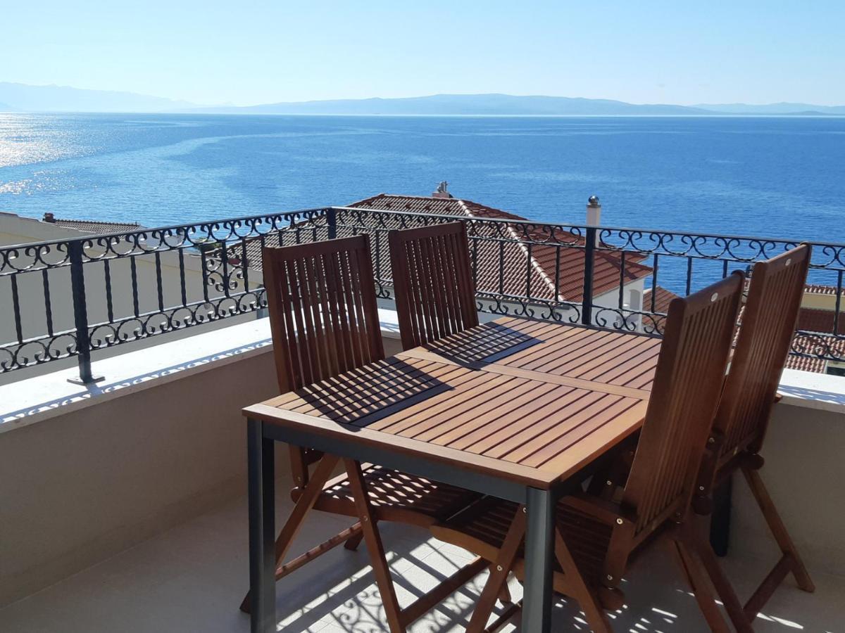 Apartment Lizzi. Trogir Exteriör bild