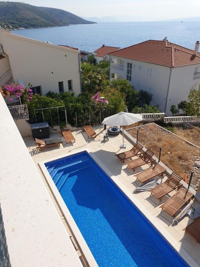 Apartment Lizzi. Trogir Exteriör bild