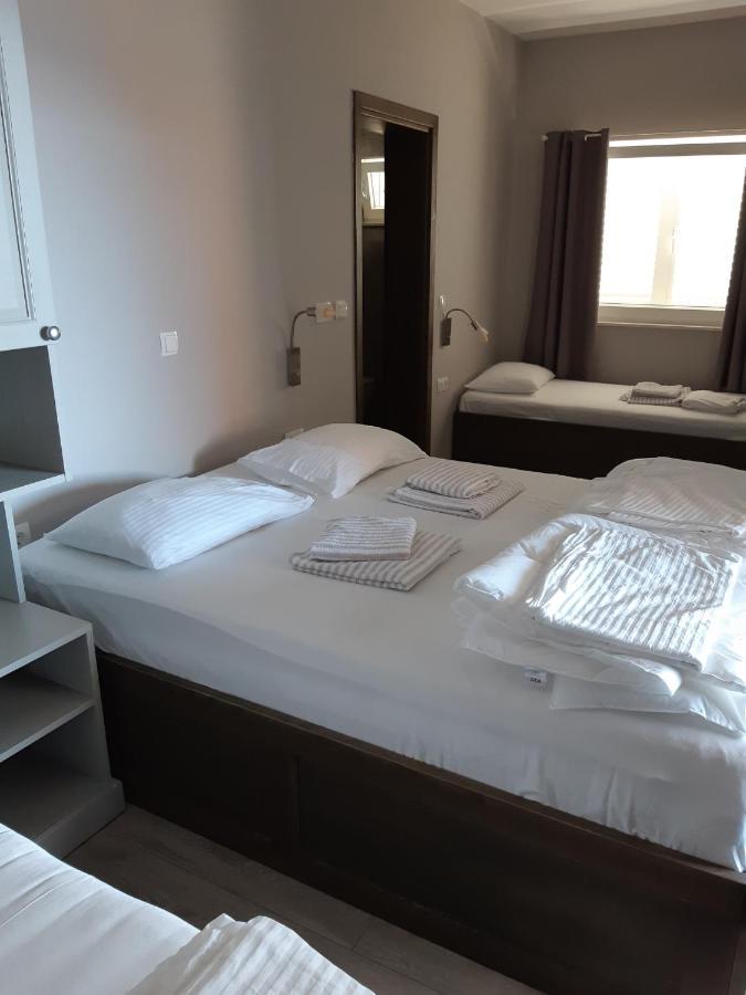 Apartment Lizzi. Trogir Exteriör bild