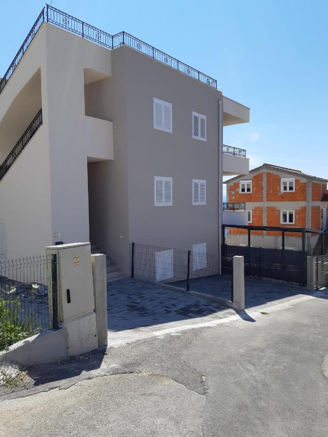 Apartment Lizzi. Trogir Exteriör bild
